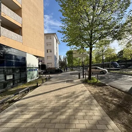 Privatunterkunft Dans Un *